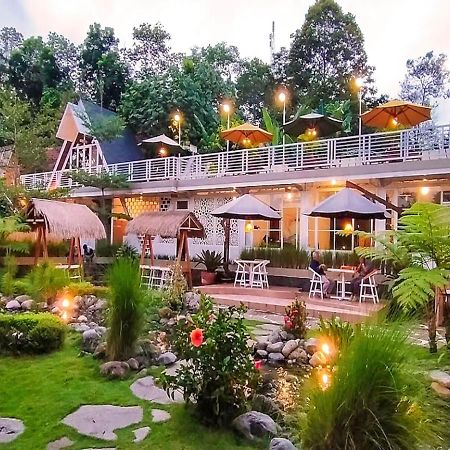 Andung Andung Villa And Resto Banyuwangi  Exterior photo